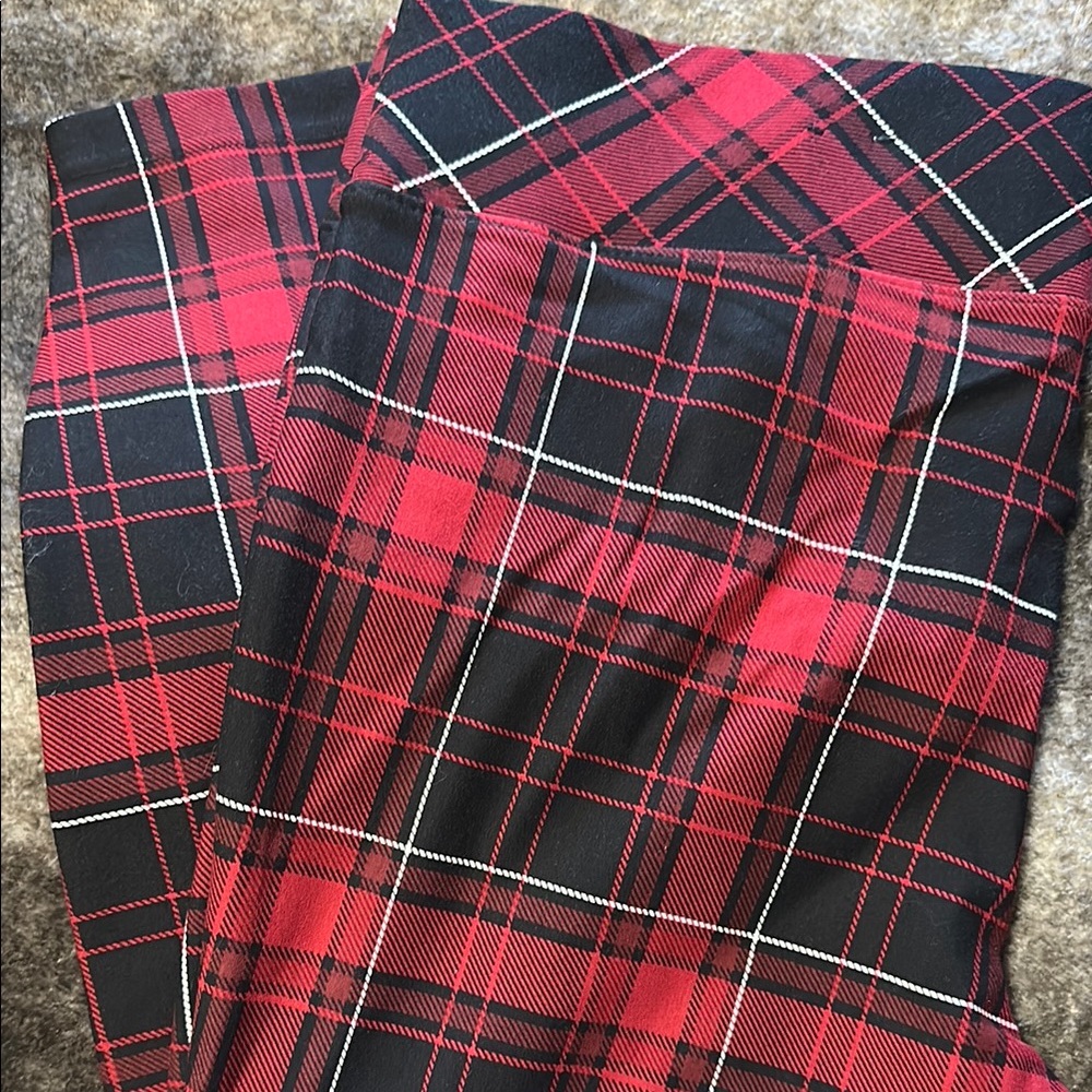 Torrid pixie pull on pants in black and red checked